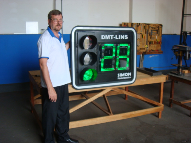 CONJUNTO FOCAL VEICULAR – PRINCIPAL 200x200x200 mm COM CONTADOR DIGITAL REGRESSIVO COM OU SEM REPETIDOR 01