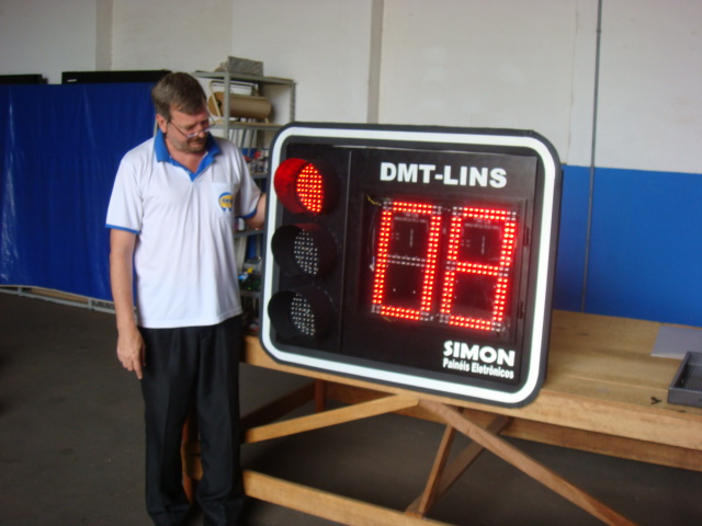 CONJUNTO FOCAL VEICULAR – PRINCIPAL 200x200x200 mm COM CONTADOR DIGITAL REGRESSIVO COM OU SEM REPETIDOR 02